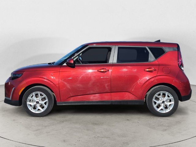 Used 2024 Kia Soul LX w/ Option Group 015 FWD image 8