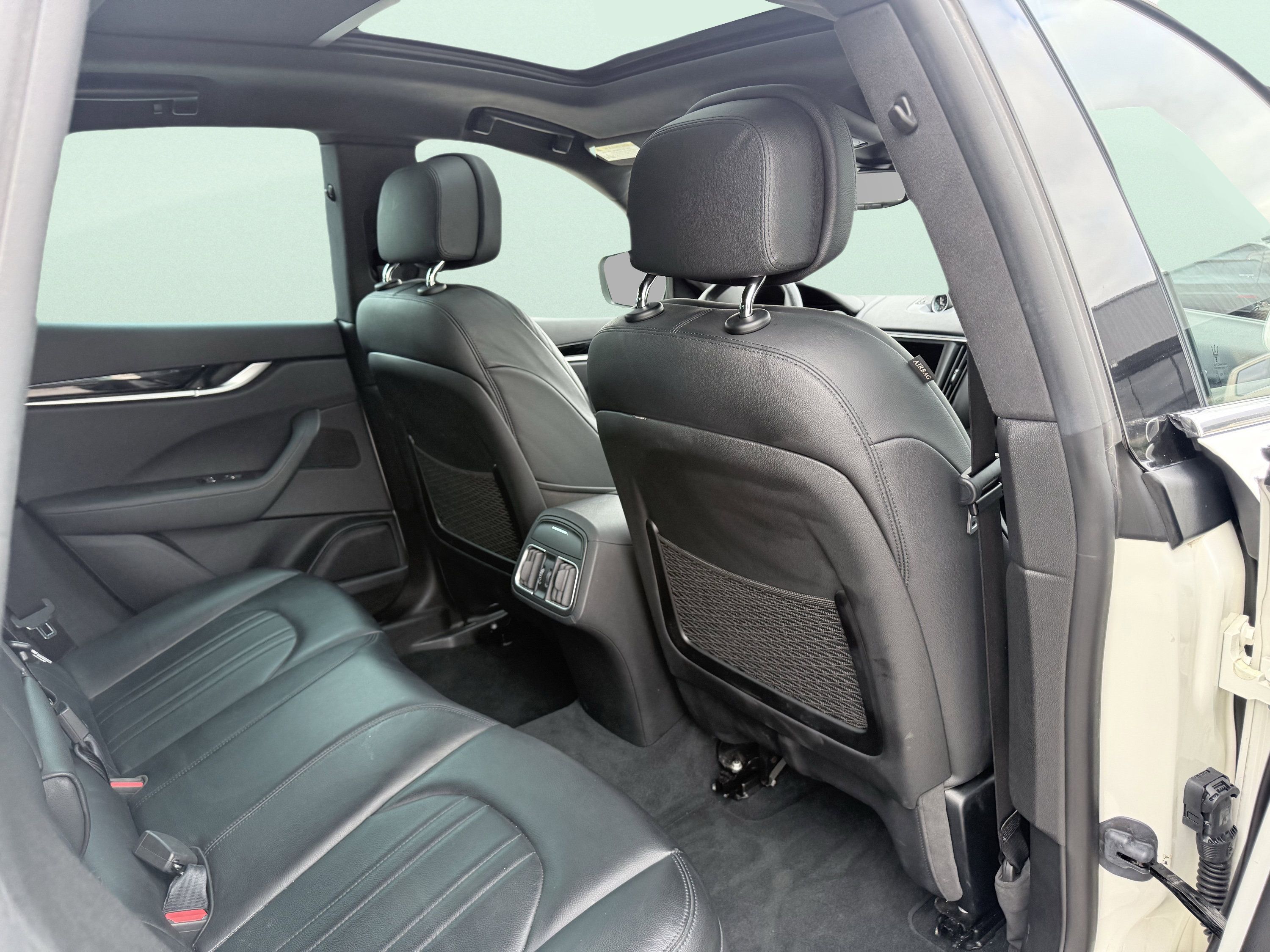 Used 2023 Maserati Levante Modena AWD/4WD image 41