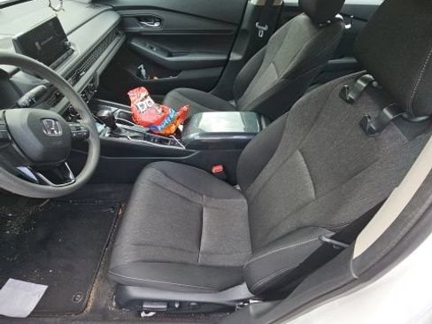Used 2024 Honda Accord EX image 11