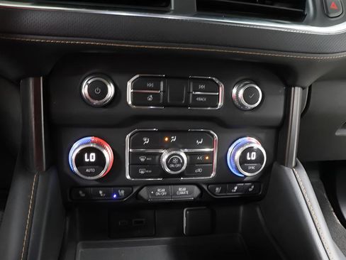 Used 2022 GMC Yukon XL AT4 w/ Max Trailering Package AWD/4WD image 11