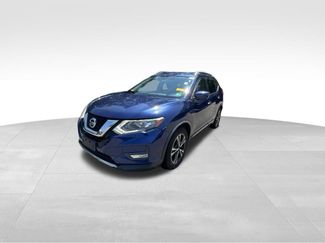 Used 2017 Nissan Rogue SL FWD video 2