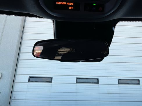 Used 2025 Chevrolet Trax LT image 16