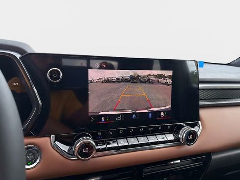 New 2026 GMC Canyon AT4 w/ Technology Plus Package AWD/4WD image 24
