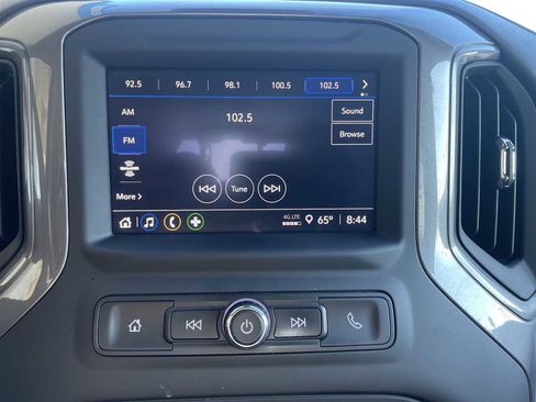 Used 2024 Chevrolet Silverado 1500 Custom image 13