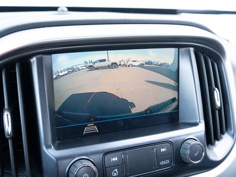 Used 2021 Chevrolet Colorado LT w/ Fleet Safety Package image 3