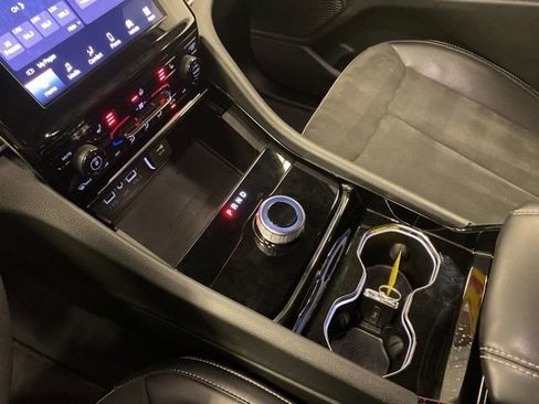 Used 2023 Jeep Grand Cherokee L Altitude image 17