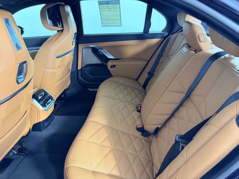 Used 2026 BMW 740i RWD image 20