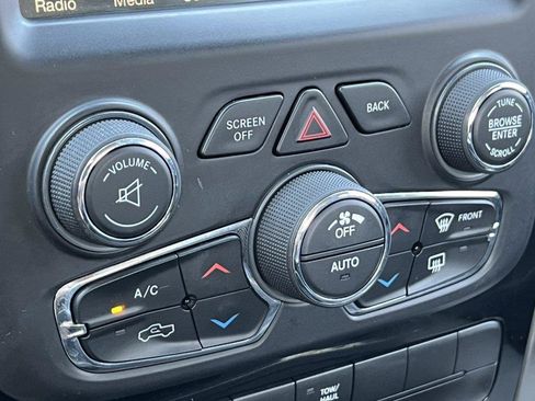 Used 2017 RAM 1500 Sport w/ Black Ram 1500 Sport Group AWD/4WD image 34