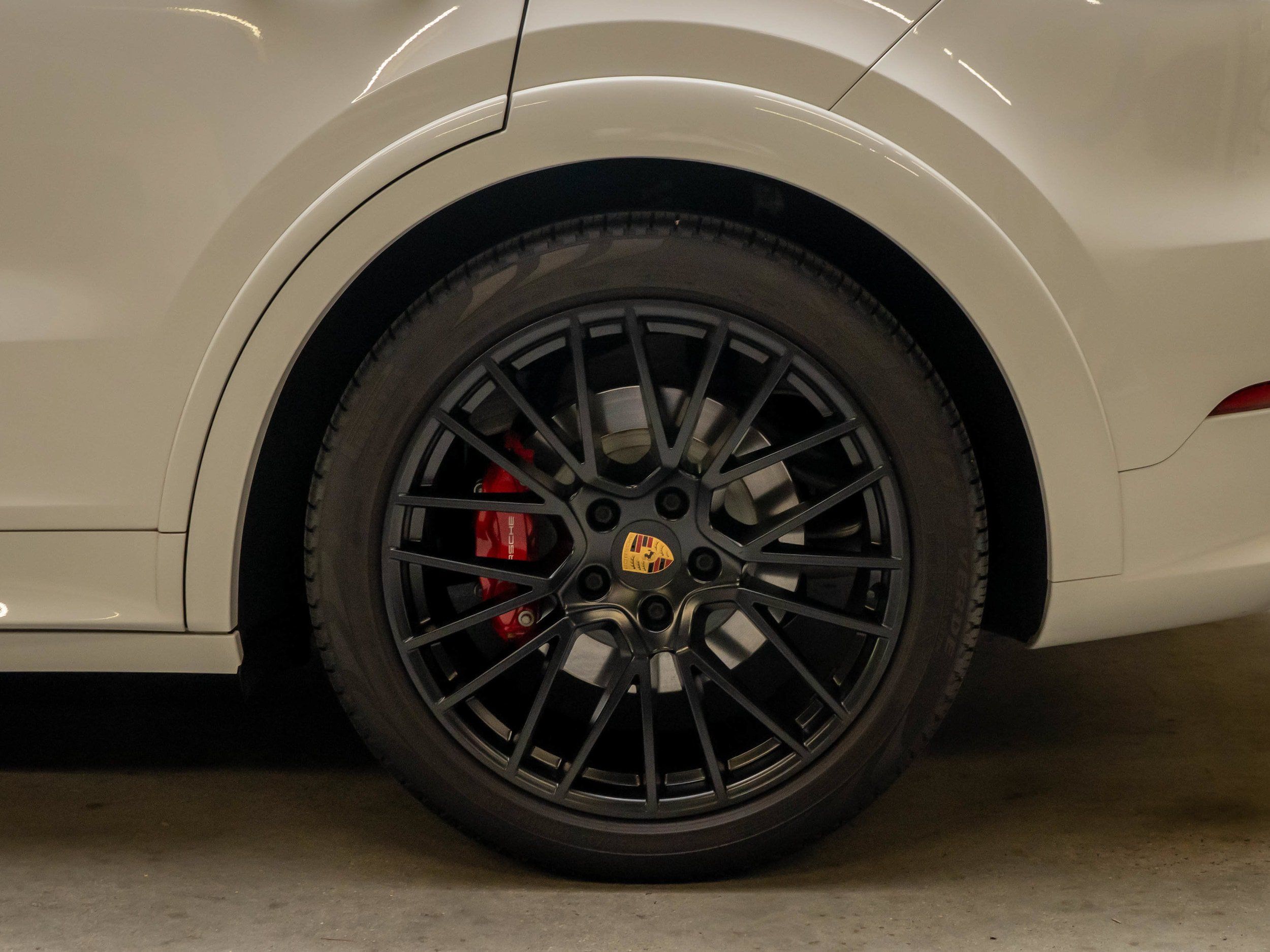 Certified 2023 Porsche Cayenne GTS AWD/4WD image 17