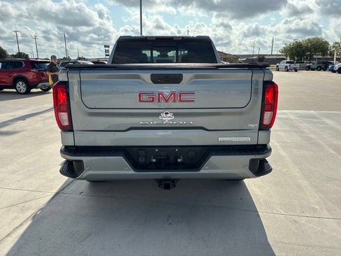 Used 2023 GMC Sierra 1500 Elevation w/ Elevation Premium Package RWD image 4