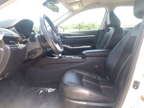 Certified 2025 Nissan Altima 2.5 SR FWD image 14
