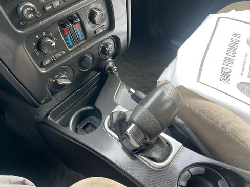 Used 2006 GMC Envoy SLE w/ Sle Preferred Equipment Group image 17