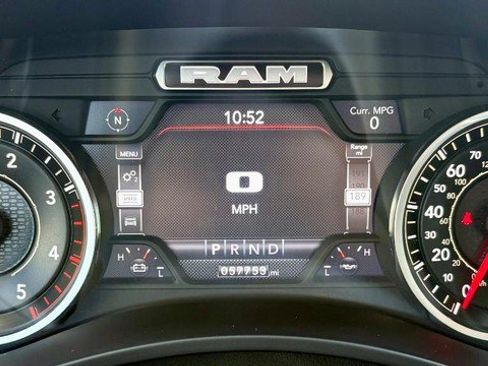 Used 2023 RAM 2500 Laramie AWD/4WD image 24