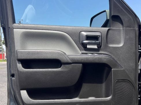 Used 2017 Chevrolet Silverado 1500 W/T w/ Trailering Package AWD/4WD image 12