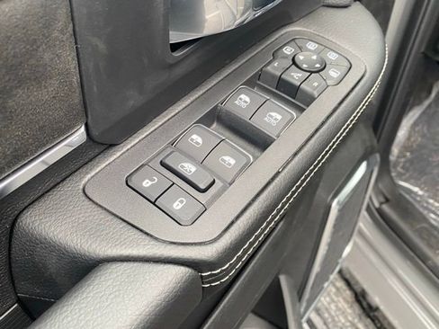 New 2026 RAM 2500 Laramie w/ Night Edition AWD/4WD image 13