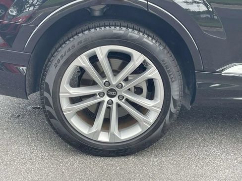 Certified 2025 Audi Q7 3.0T Premium Plus AWD/4WD image 9