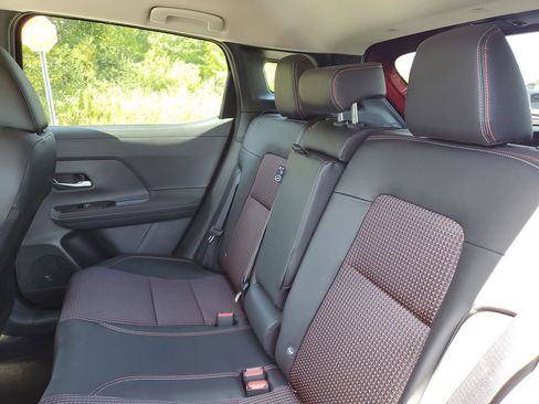 New 2025 Nissan Kicks SR image 25