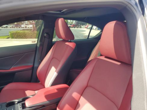 Used 2025 Lexus IS 300 w/ Premium Package image 21