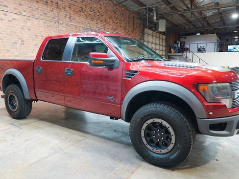 Used 2014 Ford F150 Raptor w/ Equipment Group 801A Luxury AWD/4WD image 2