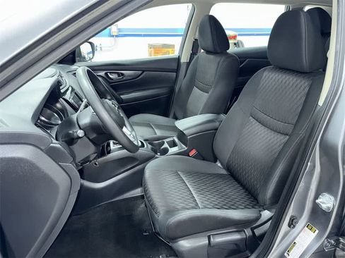 Used 2018 Nissan Rogue S image 15