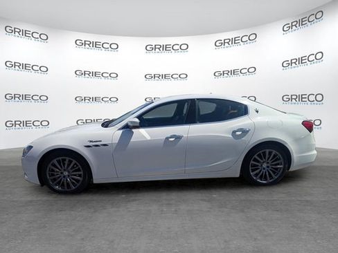 Used 2022 Maserati Ghibli Modena Q4 AWD/4WD image 3