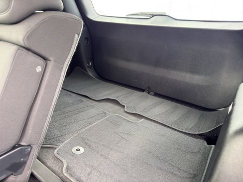 Used 2025 Chevrolet Equinox LT image 34