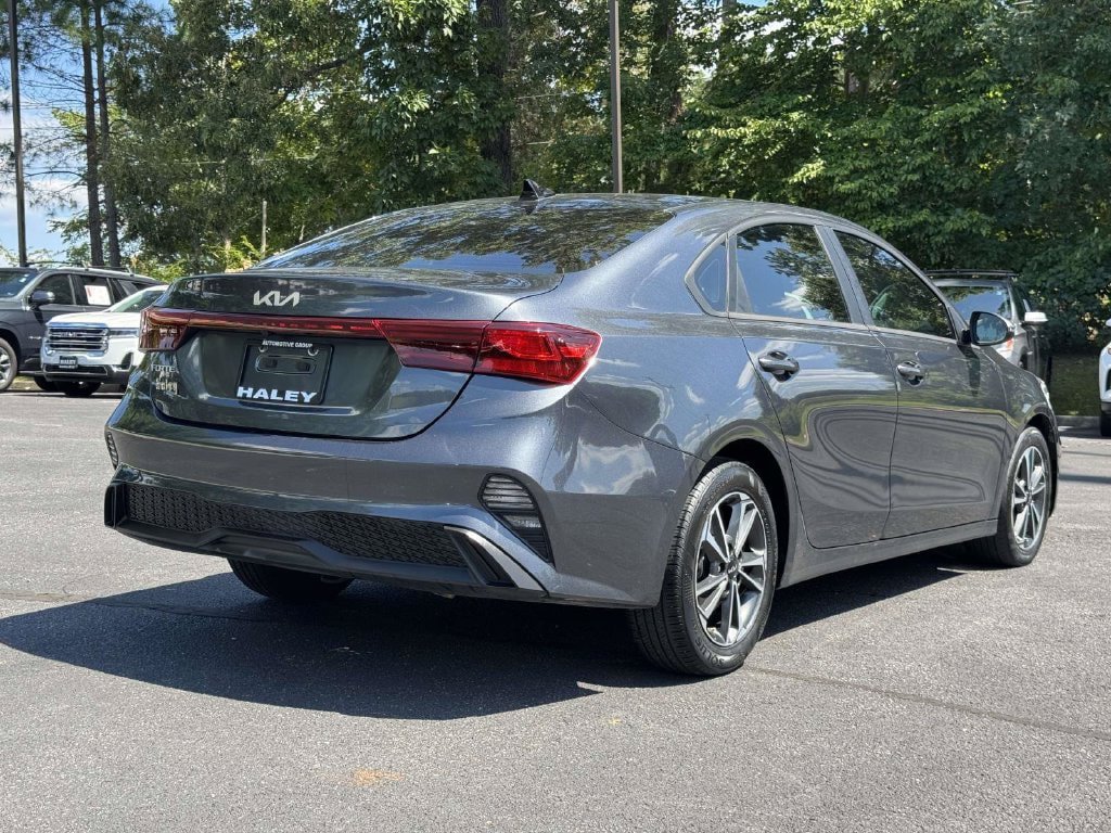 Used 2024 Kia Forte LXS w/ LXS Technology Package FWD image 22
