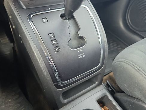 Used 2013 Jeep Compass Latitude w/ Sun/Sound Group image 23