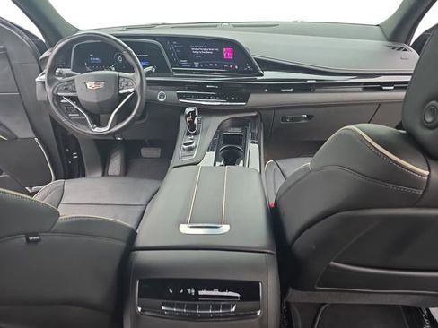 Certified 2021 Cadillac Escalade Sport image 9