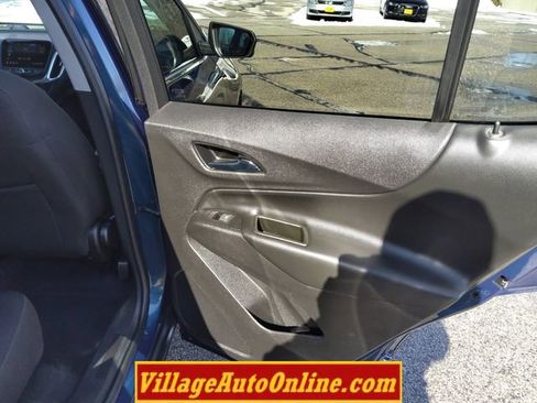 Used 2020 Chevrolet Equinox LT image 30