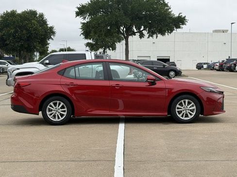 Certified 2025 Toyota Camry LE FWD image 3