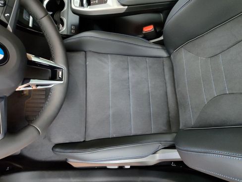 Used 2026 BMW X1 xDrive28i w/ Technology Package image 14