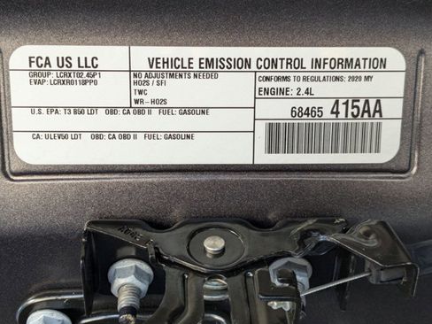 Used 2020 Jeep Cherokee Latitude Plus image 26