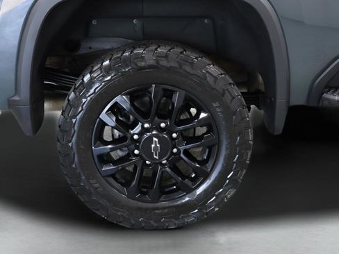 Used 2025 Chevrolet Silverado 2500 LT w/ Trail Boss Package AWD/4WD image 32