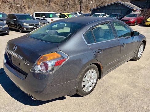 Used 2009 Nissan Altima 2.5 S w/ Convenience Pkg FWD image 3