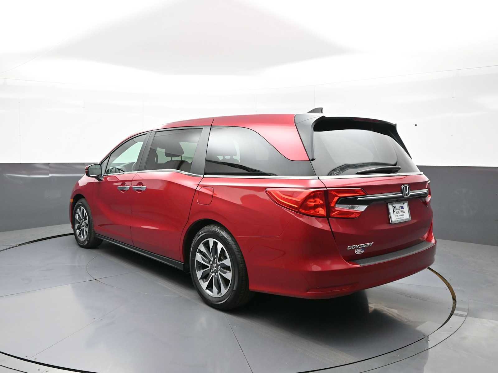 Certified 2024 Honda Odyssey EX-L image 8