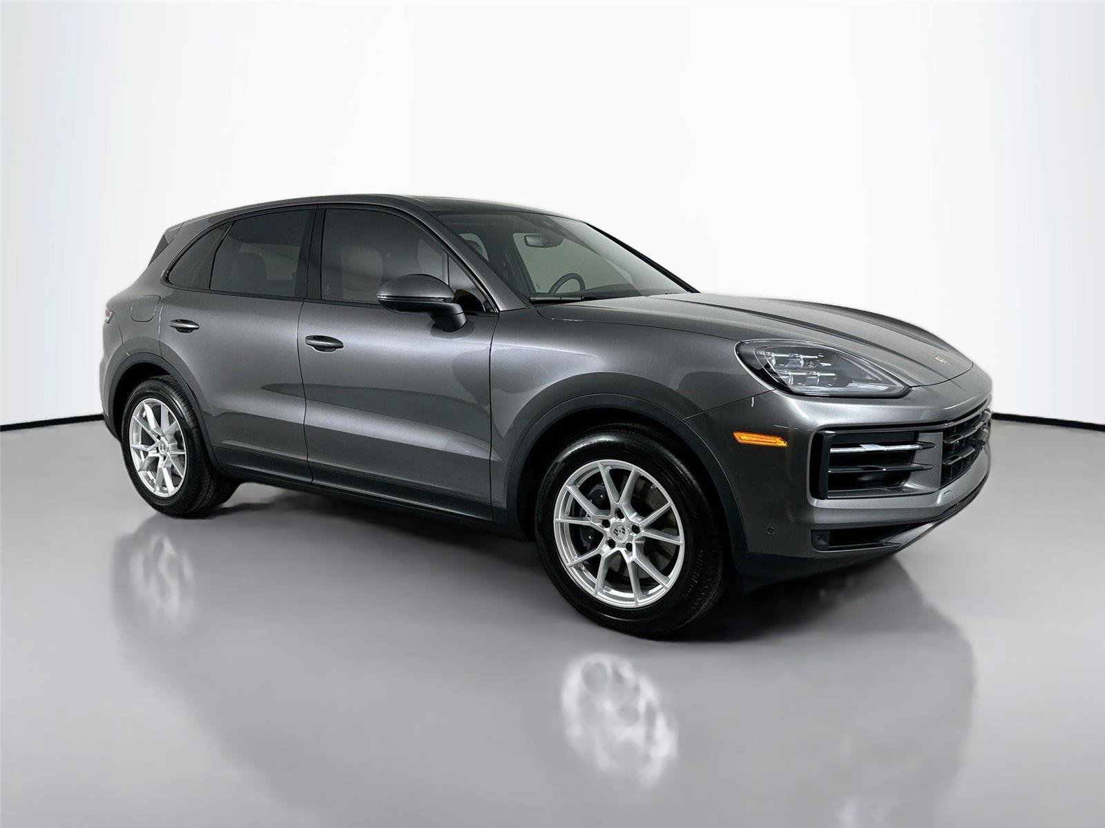 Certified 2026 Porsche Cayenne AWD/4WD image 9