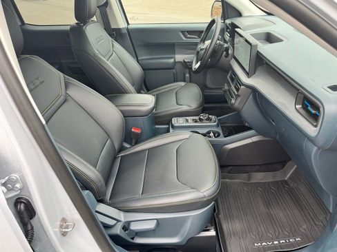New 2026 Ford Maverick Lobo AWD/4WD image 7