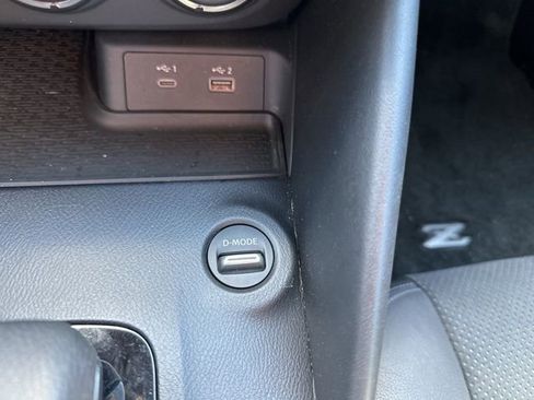 Used 2023 Nissan Z w/ Floor Mat Package (L93) RWD image 12