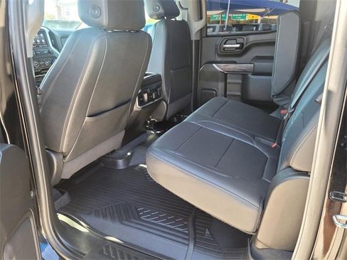 Used 2022 Chevrolet Silverado 1500 LTZ image 3