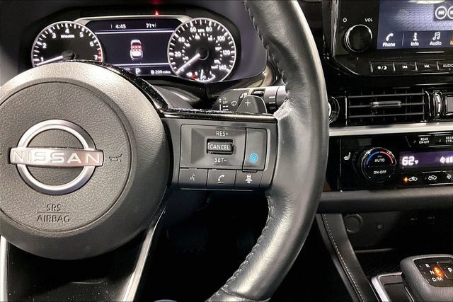 Used 2023 Nissan Pathfinder SL AWD/4WD image 13
