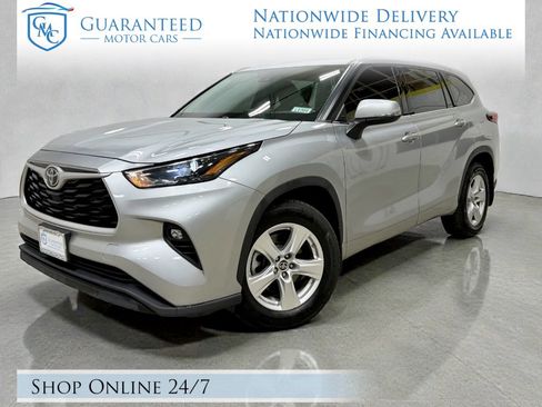 Used 2021 Toyota Highlander XSE image 1