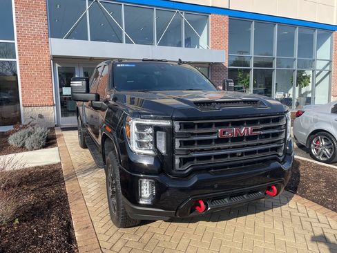 Used 2022 GMC Sierra 2500 AT4 w/ AT4 Premium Plus Package image 2