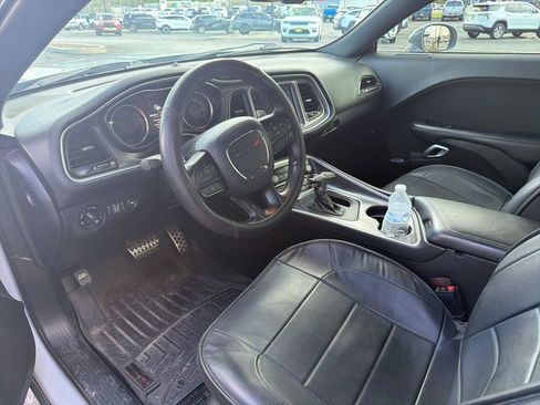 Used 2020 Dodge Challenger R/T image 9