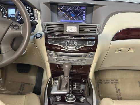 Used 2013 INFINITI M37 37x w/ Premium Pkg image 15