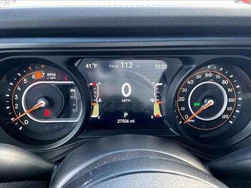 Used 2025 Jeep Wrangler Unlimited Rubicon image 20