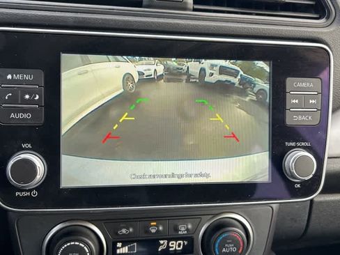 Used 2024 Nissan Leaf S image 10