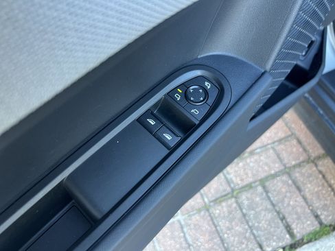 Certified 2025 MINI Cooper S image 15