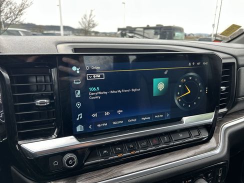 Used 2023 Chevrolet Silverado 1500 LTZ image 28