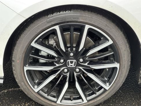 Used 2025 Honda Accord Touring image 11